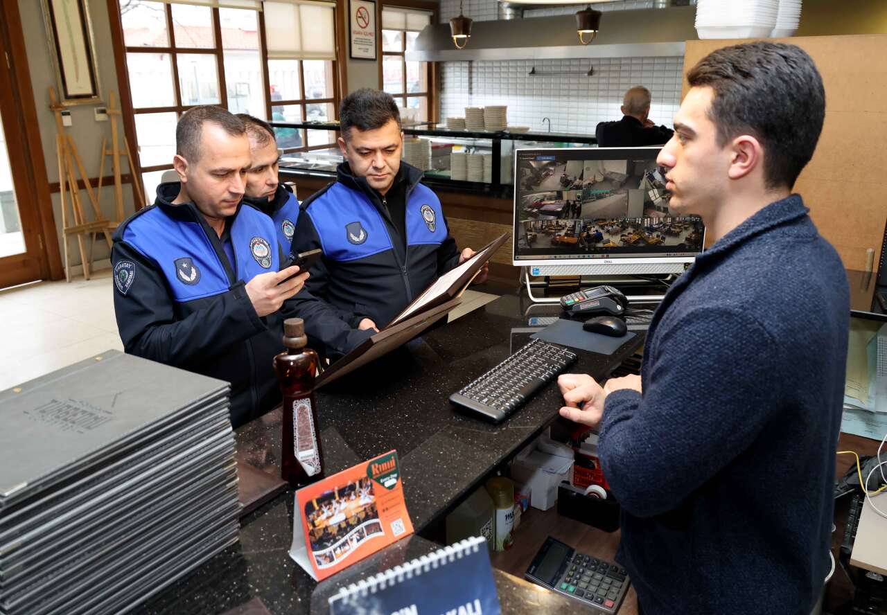 Karatay’da Ramazan öncesi sıkı denetim başladı! Zabıta sahada 4